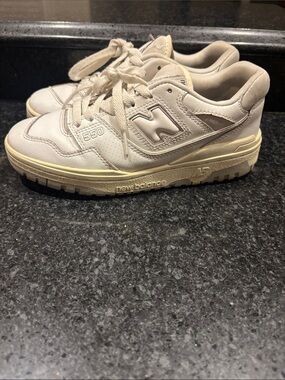 New Balance 550 Off-White/Tan Low-Top Sneakers